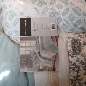 Madison Park 9 Piece Duvet Set